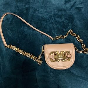 Cut small cross body bag